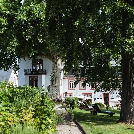 Hotel Kronenschlösschen 4*