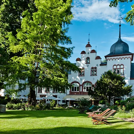 Kronenschlösschen Hotel 4*