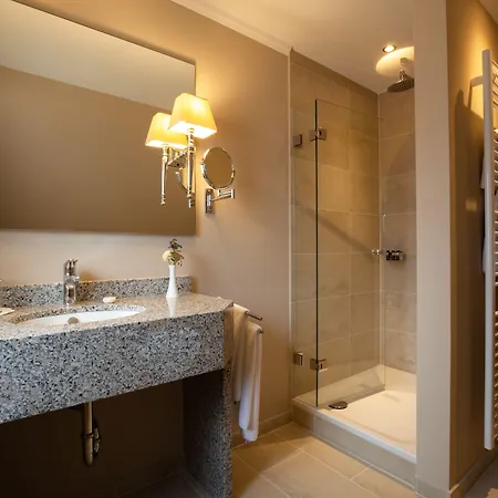 Hotel Kronenschloesschen 4*