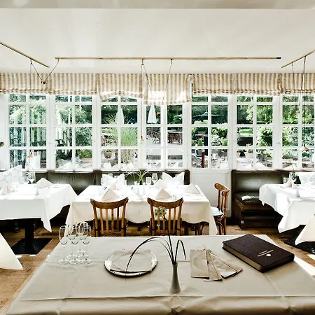 Hotel Kronenschloesschen 4*