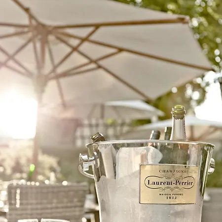 Kronenschlösschen Hotel 4*