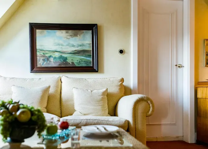 Kronenschloesschen Hotel 4*