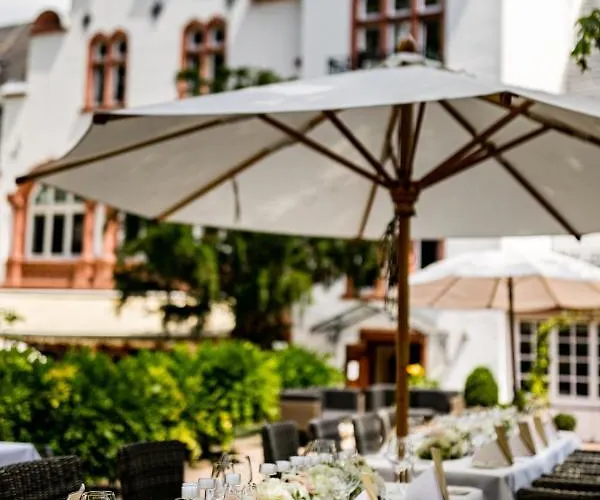 Hotel Kronenschloesschen 4*