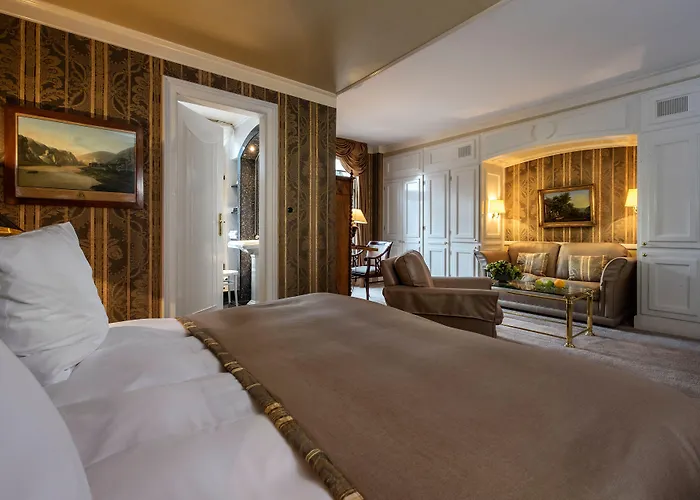 Kronenschloesschen Hotel 4*