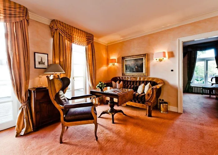 Kronenschloesschen Hotel